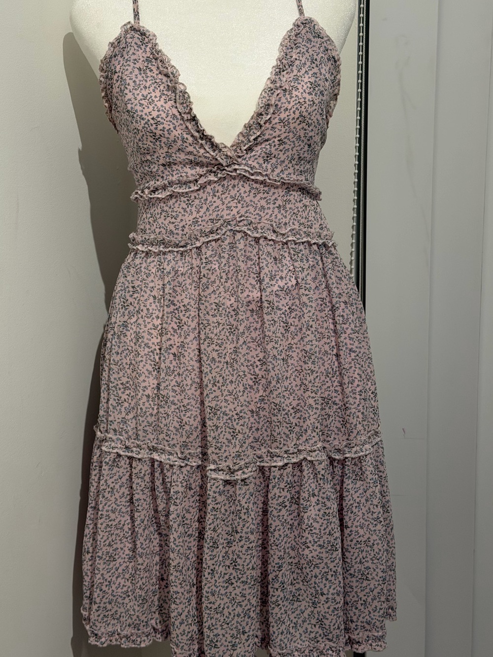 She + Sky Pink Floral Ruffle V-Neck Cami Top - Picture 3 of 5